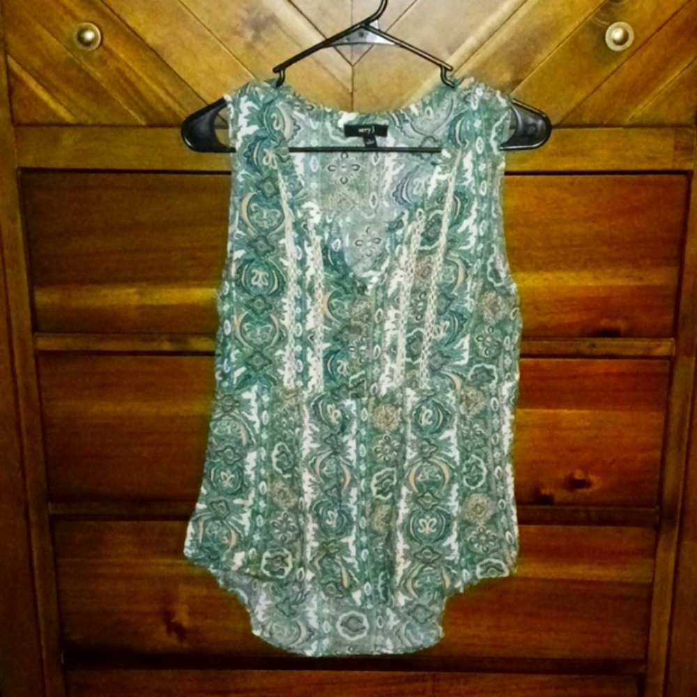 Very J large shirt